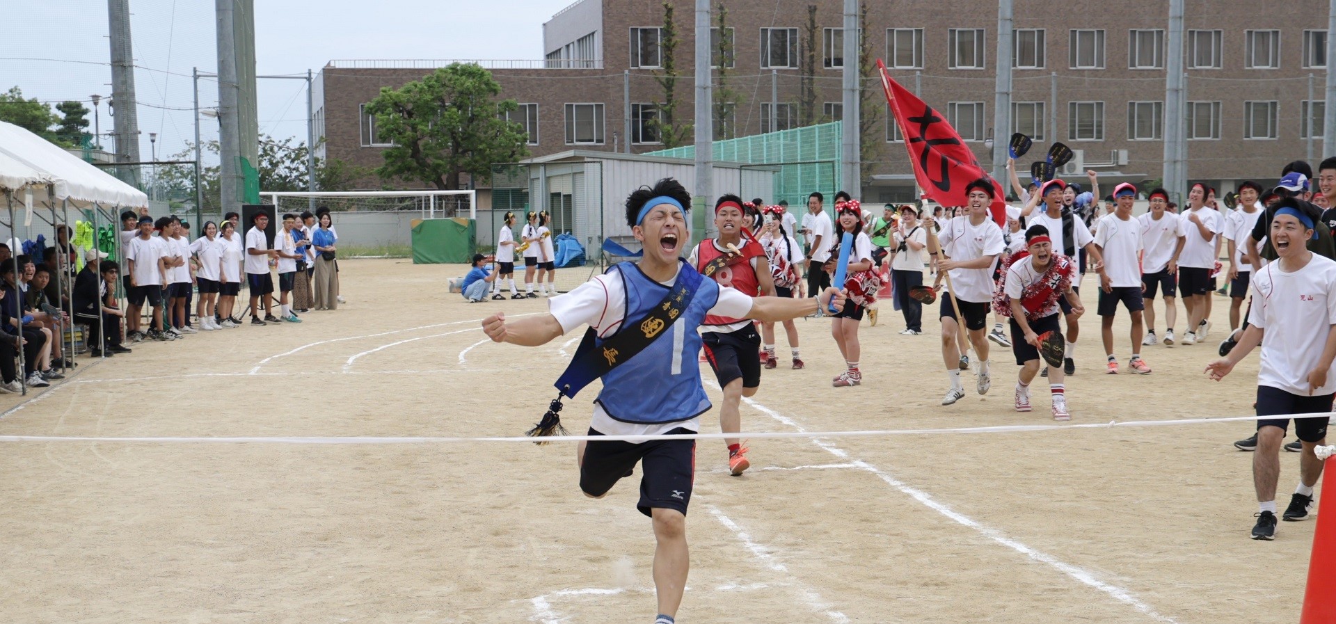 体育祭でのリレーの様子