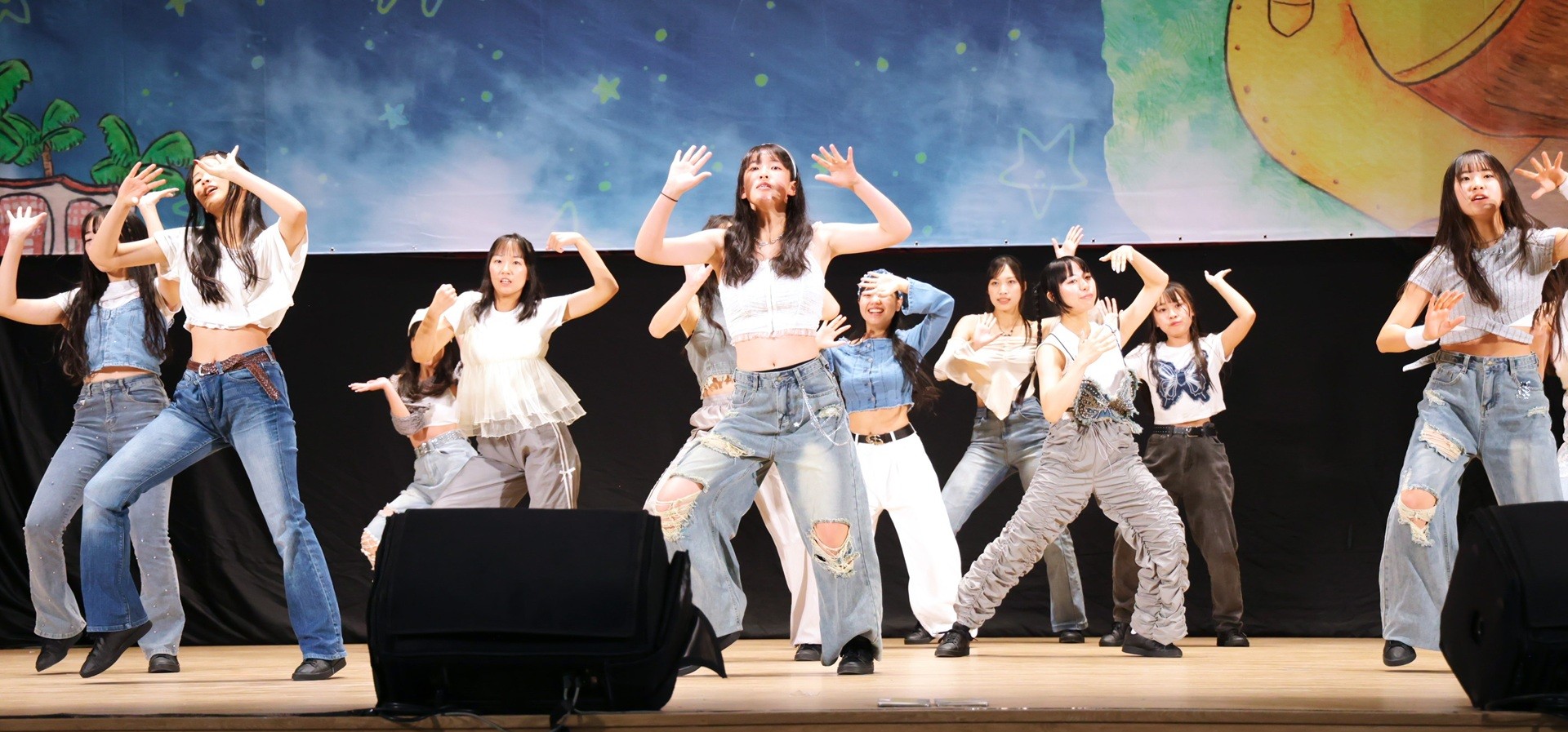 姉妹校景美女子高級中学でのパフォーマンス