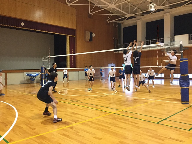 男子バレーボール部 男子バレーボール部