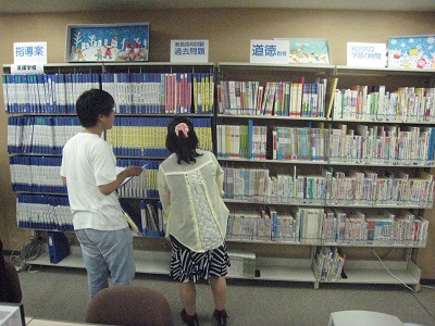 案内してもらいながら.jpg
