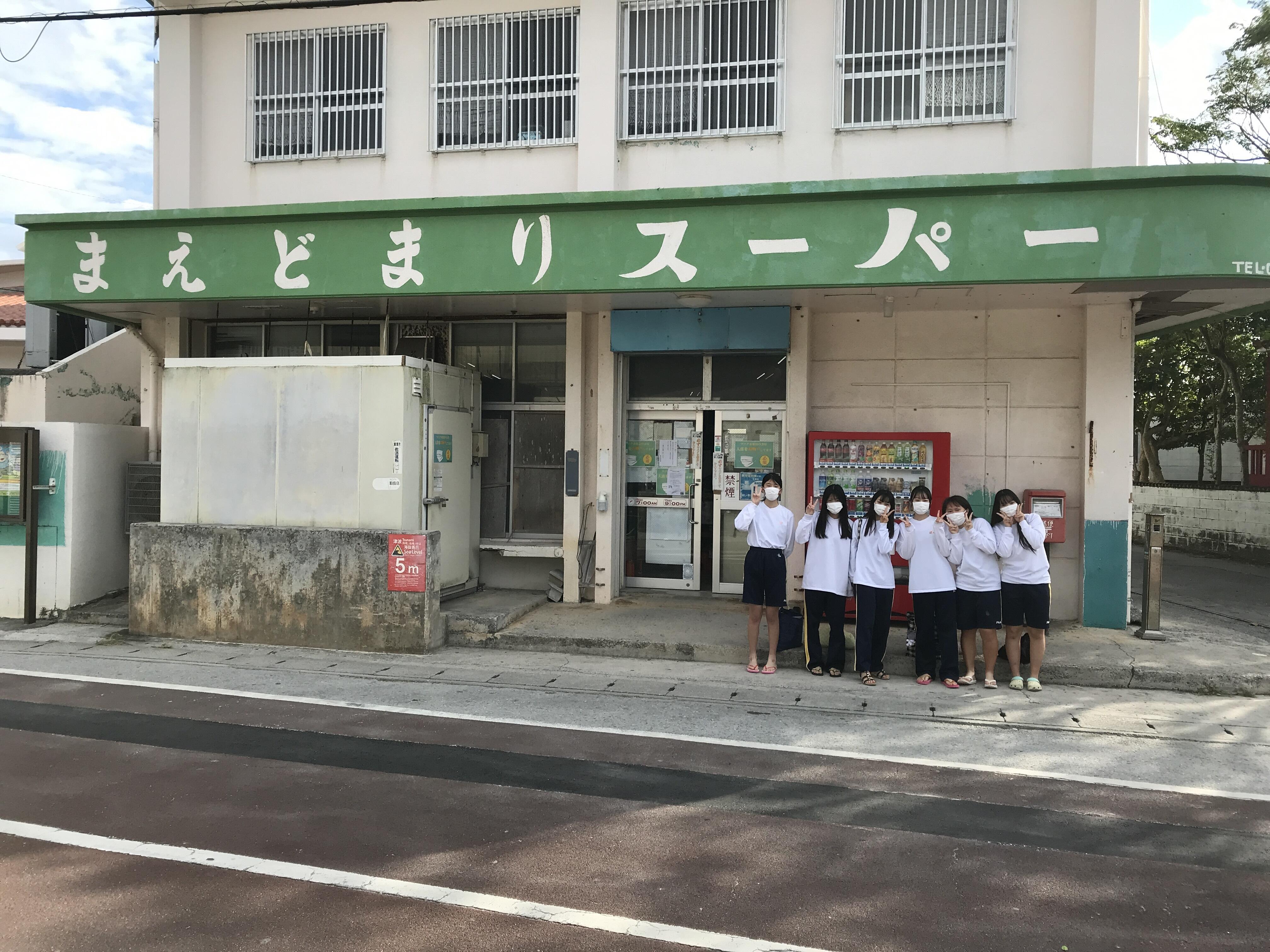 マリン体験 後半グループの班 (伊平屋島) (2日目) 01.jpg