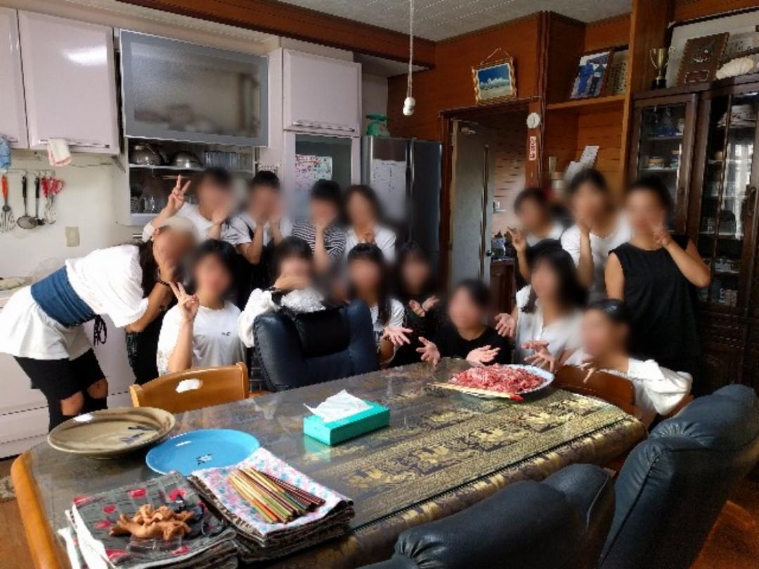 https://www.osaka-c.ed.jp/blog/fuzoku/7th/Point%20Blur_20181025_191646.jpg