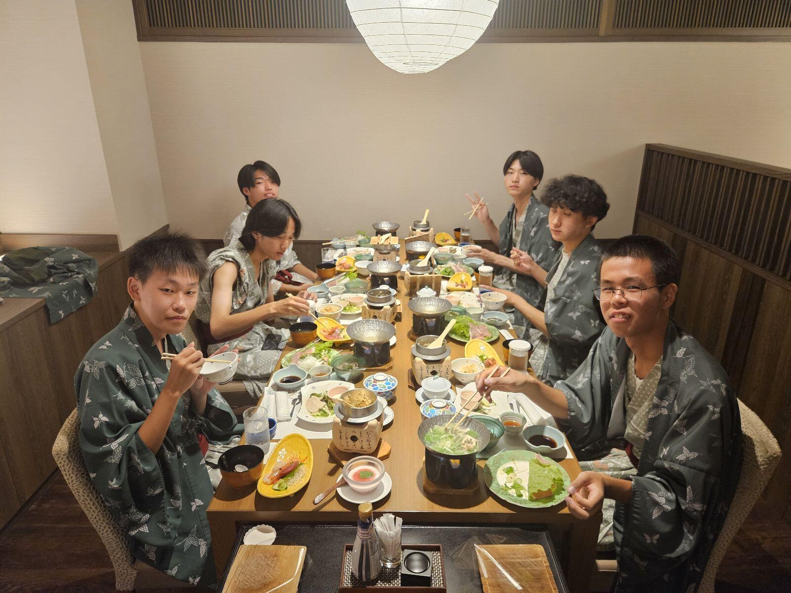 https://www.osaka-c.ed.jp/blog/hakata/now/1000014111.jpg