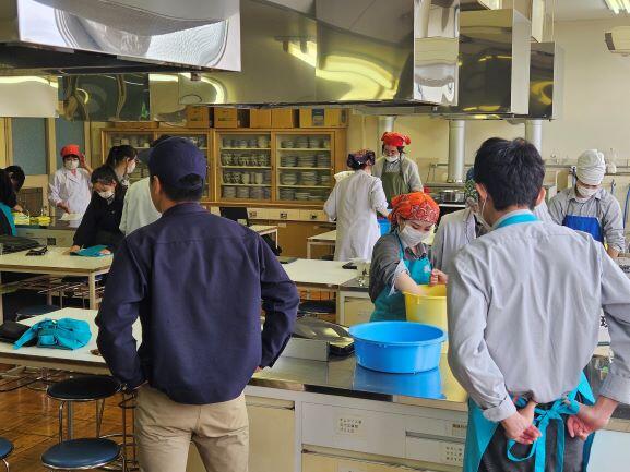 https://www.osaka-c.ed.jp/blog/hakata/now/20240424_112930.jpg