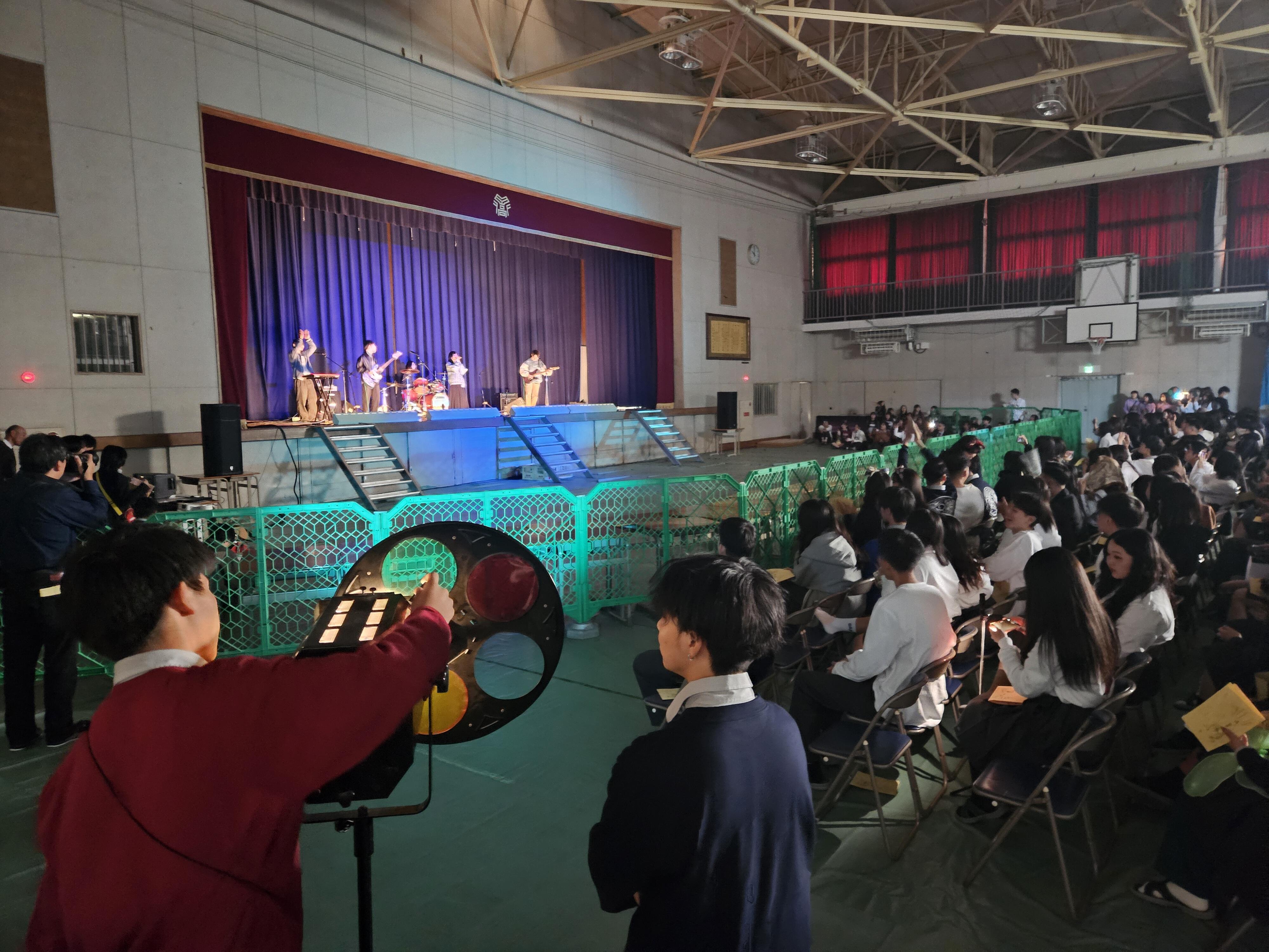 https://www.osaka-c.ed.jp/blog/hakata/now/20241108_1.jpg