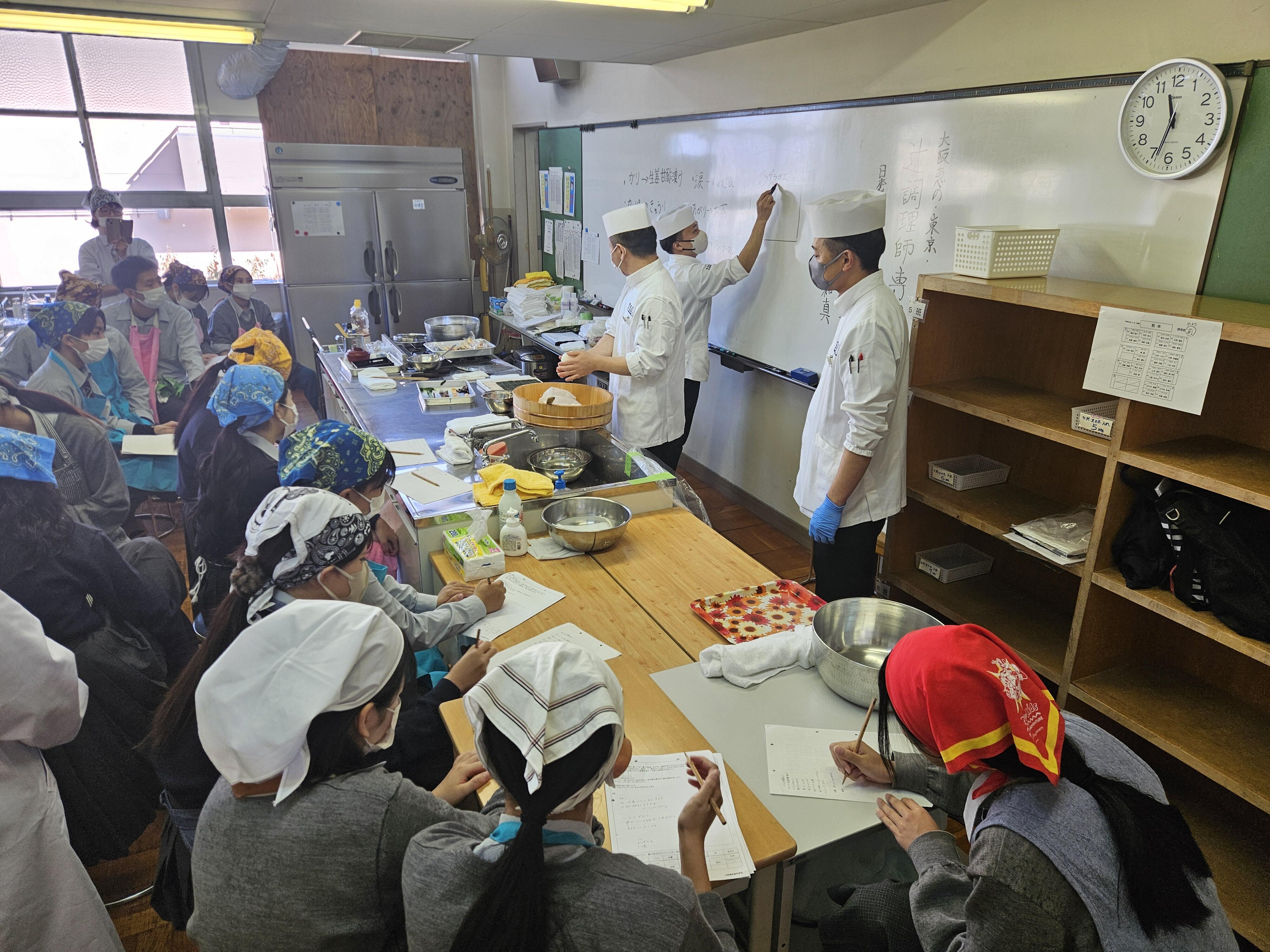 https://www.osaka-c.ed.jp/blog/hakata/now/20241120_113333.jpg