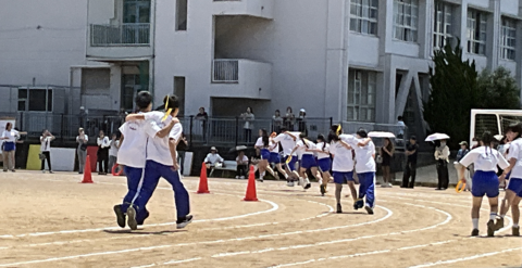 https://www.osaka-c.ed.jp/blog/hakata/now/8ede1be8db959712f8ca16dbe61239c5_3.png
