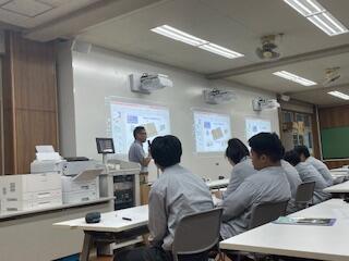 https://www.osaka-c.ed.jp/blog/hakata/now/a25e1ff8421ed010b9a8128b66f157ea_1.jpg