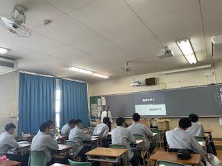 https://www.osaka-c.ed.jp/blog/hakata/now/aa00e9b4a16071b794d5f99034819dac.jpg