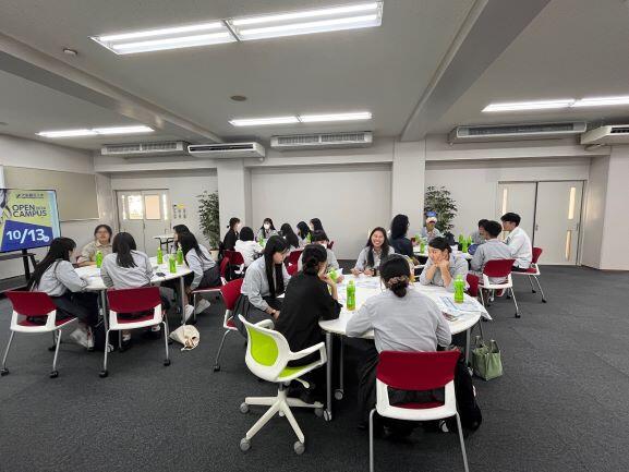 https://www.osaka-c.ed.jp/blog/hakata/now/pc2.jpg