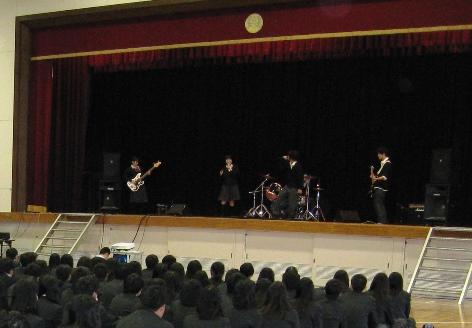 https://www.osaka-c.ed.jp/blog/higashimozu/kouchou/125cd28646f1211dbe92bf615196f7e3.jpg