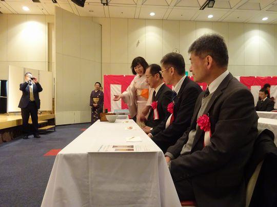https://www.osaka-c.ed.jp/blog/higashimozu/kouchou/DSC00746.jpg