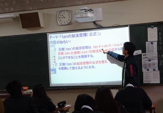 https://www.osaka-c.ed.jp/blog/higashimozu/kouchou/DSC01446.jpg
