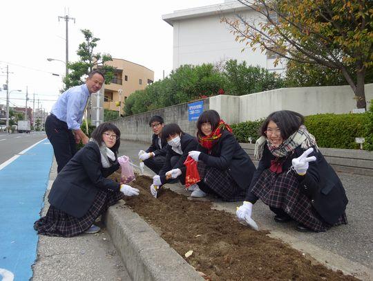 https://www.osaka-c.ed.jp/blog/higashimozu/kouchou/DSC02248.jpg