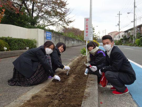 https://www.osaka-c.ed.jp/blog/higashimozu/kouchou/DSC02249.jpg