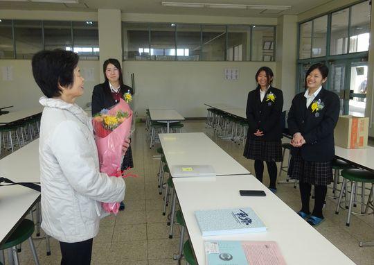 https://www.osaka-c.ed.jp/blog/higashimozu/kouchou/DSC03654.jpg