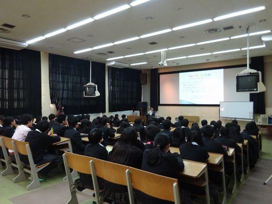 https://www.osaka-c.ed.jp/blog/higashimozu/kouchou/DSC04705.jpg