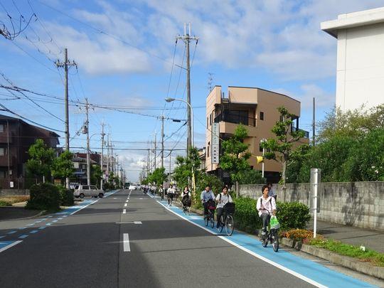 https://www.osaka-c.ed.jp/blog/higashimozu/kouchou/DSC06318.jpg