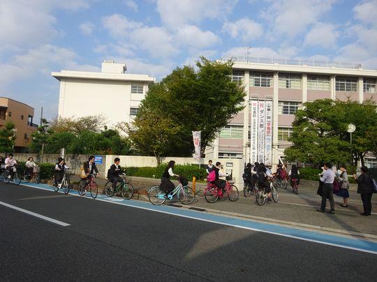 https://www.osaka-c.ed.jp/blog/higashimozu/kouchou/DSC07331_2.jpg
