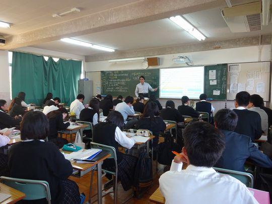 https://www.osaka-c.ed.jp/blog/higashimozu/kouchou/DSC08546.jpg