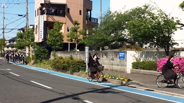 https://www.osaka-c.ed.jp/blog/higashimozu/kouchou/IMG_4355.JPG_1.jpg