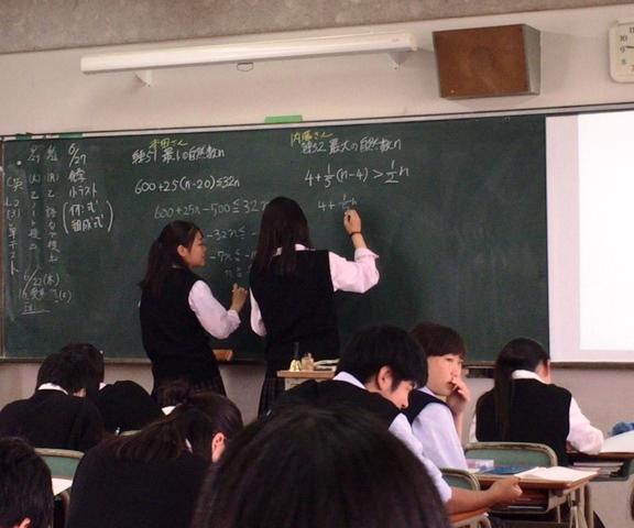 https://www.osaka-c.ed.jp/blog/higashimozu/kouchou/IMG_5515.JPG_1.jpg