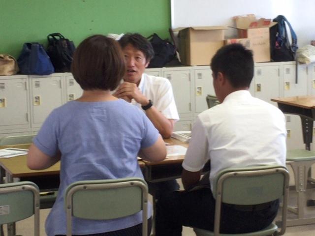 https://www.osaka-c.ed.jp/blog/higashimozu/kouchou/me08.JPG