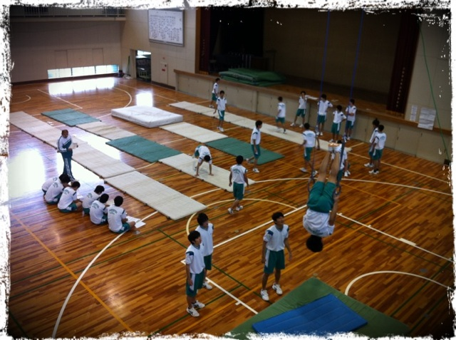 20121113 器械体操.png