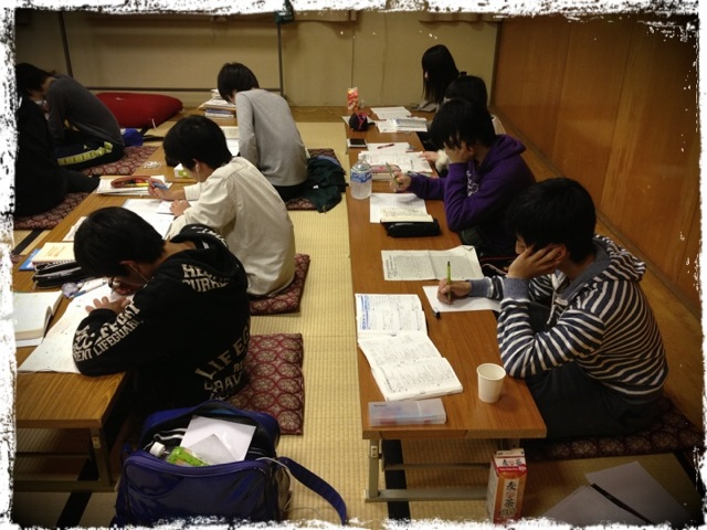 20130326 勉強合宿夜２.png