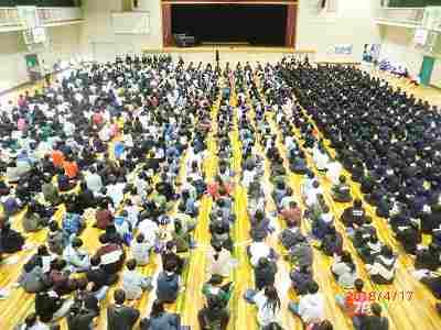 https://www.osaka-c.ed.jp/blog/higashisumiyoshi/tushin/2018/04/CIMG0684.jpg
