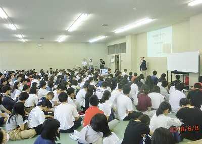 https://www.osaka-c.ed.jp/blog/higashisumiyoshi/tushin/2018/06/CIMG0885.jpg
