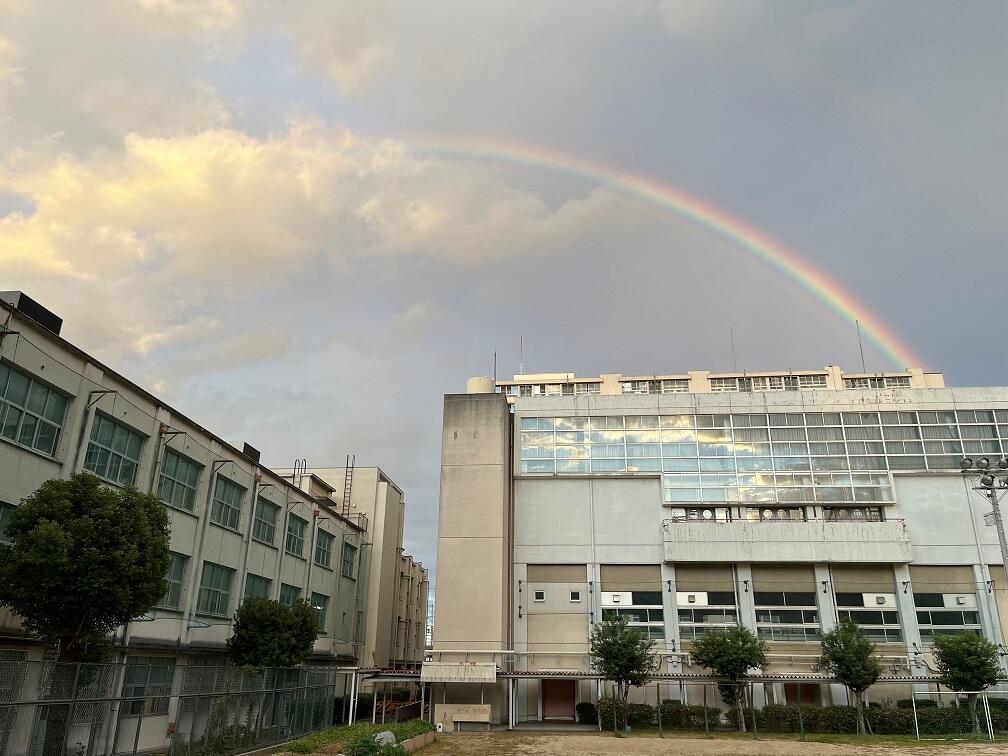 https://www.osaka-c.ed.jp/blog/higashiyodogawa-s/gakkou_blog/9ddbb45f0d766b74db91745d736dea4b.jpg