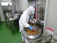 調理の様子⑦.JPG