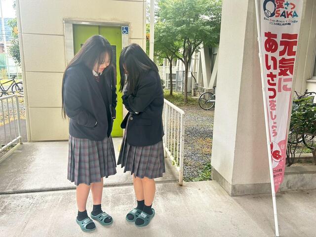 957.jpg
