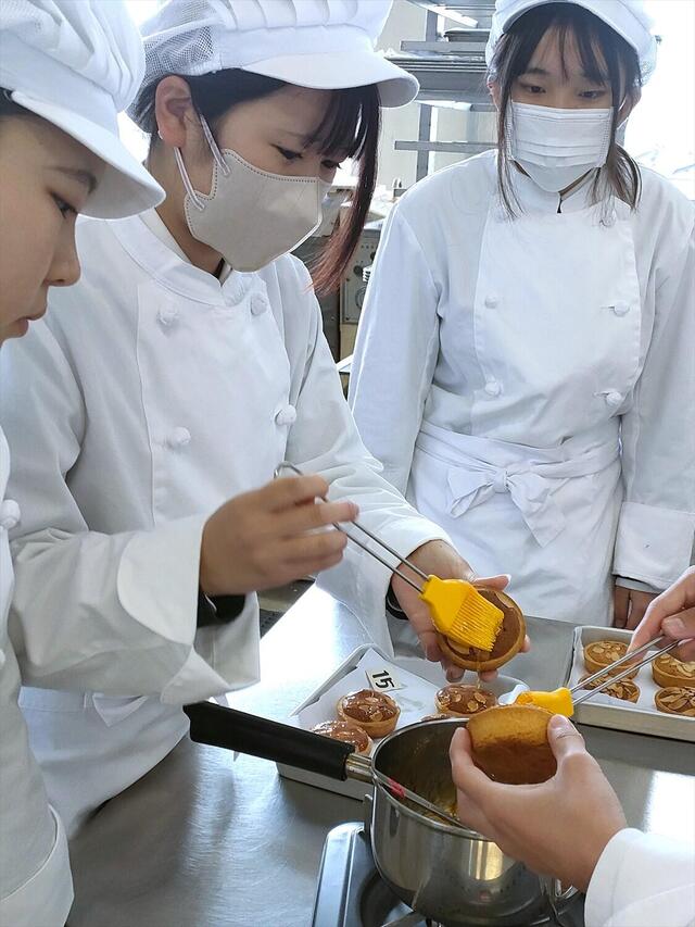 アマンディーヌ①_小 (2).jpg