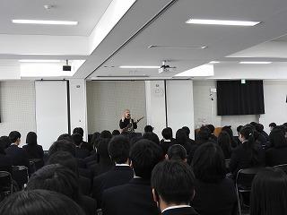 s-211124_02.jpg