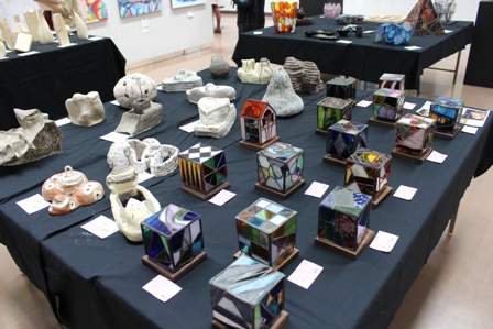 260812高校美術工芸展７.JPG