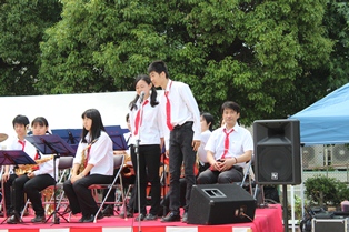 270531ふれあいフェスタ吹奏楽１.JPG