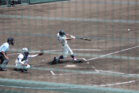 280722野球3回戦1山中先制2塁だ.JPG