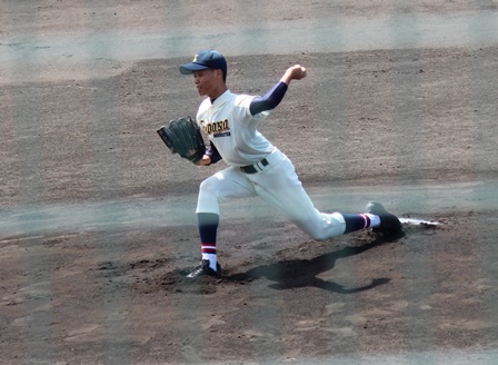 280723野球ベスト16入り1先発佐藤.JPG