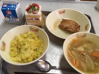 給食の写真