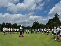 230724【写真】授業の風景43（３年「体育」、ゴルフ実習） (2).JPGのサムネイル画像