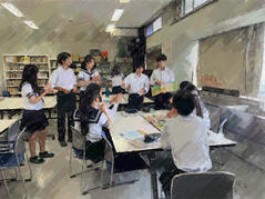 240619【写真】授業の風景29（１年「家庭基礎」、絵本読み聞かせワークショップ） (4).JPGのサムネイル画像
