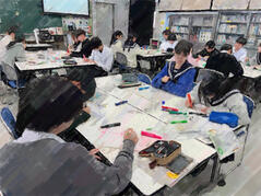 241127【写真】授業の風景68（１年「家庭基礎」、食生活チェック） (3).JPGのサムネイル画像