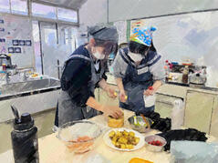 250606【写真】授業の風景31（３年「生活文化」、お弁当コンテスト） (2).JPGのサムネイル画像のサムネイル画像