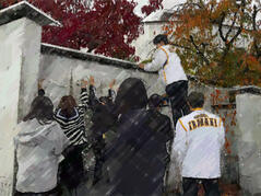 251125【写真】授業の風景82（２年「まちづくり」、いばらきイルミフェスタ灯イルミネーション飾りつけ） (9).JPGのサムネイル画像