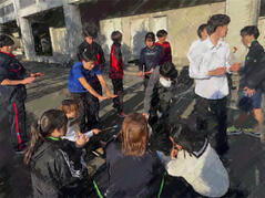 251215【写真】授業の風景83（２年「まちづくり」、竹炭製造） (4).JPGのサムネイル画像