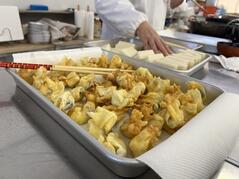 260129【写真】授業の風景89（３年「生活文化」、揚げもち雑煮＆小田巻蒸し、甘酒クッキー＆プチトマトの麻婆豆腐、雑穀スープ） (1).JPGのサムネイル画像のサムネイル画像