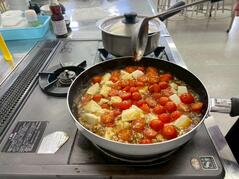 260129【写真】授業の風景89（３年「生活文化」、揚げもち雑煮＆小田巻蒸し、甘酒クッキー＆プチトマトの麻婆豆腐、雑穀スープ） (3).jpegのサムネイル画像