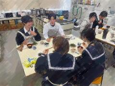 260209【写真】授業の風景93（１年「家庭基礎」、調理実習②（和食）） (7).JPGのサムネイル画像